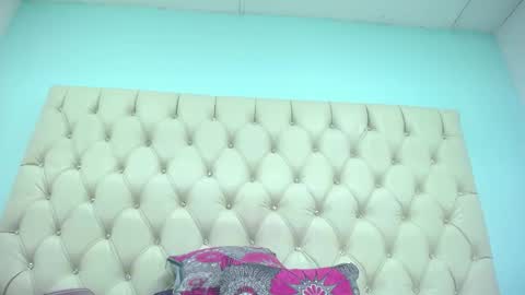 Cumontitsxxx online show from October 18, 6:53 pm