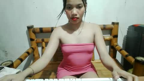 cumwhore4uxox online show from May 1, 9:07 pm