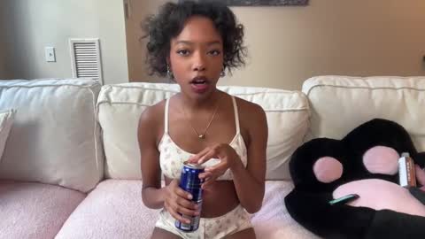 Anna online show from December 4, 5:46 pm