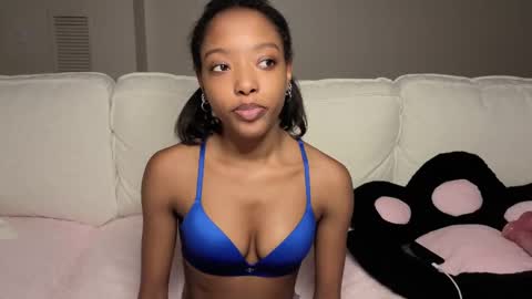 Anna online show from October 31, 12:45 am