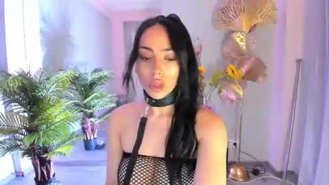 cupcake_izzy online show from June 28, 7:42 pm