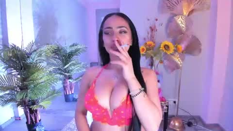 cupcake_izzy online show from June 25, 5:58 pm