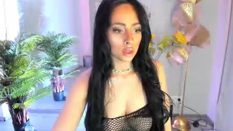 cupcake_izzy online show from July 3, 6:58 pm