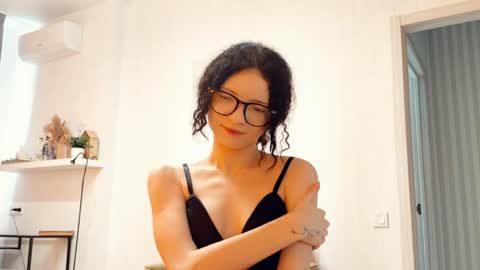 Kira online show from April 22, 12:35 pm