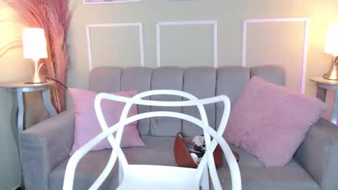 DANI online show from December 4, 12:18 pm