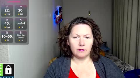 Snapshot of curvy_girlz chatting on October 19, 5:15 pm curvy_girlz online show from October 19, 5:15 pm