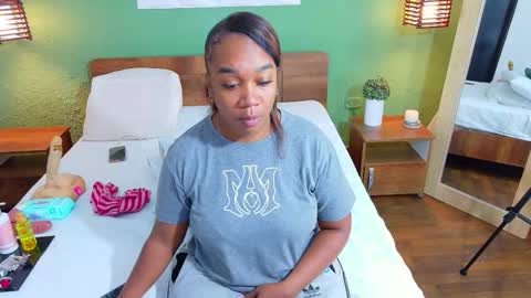 Danna online show from October 12, 1:02 pm