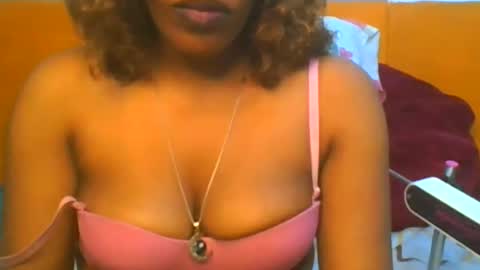 curvylyin online show from July 28, 2:13 pm