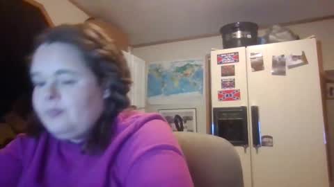 Snapshot of curvyplayday chatting on January 2, 2:11 am dahlia -kim online show from January 2, 2:11 am