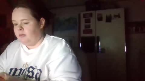 Snapshot of curvyplayday chatting on December 28, 2:22 am dahlia -kim online show from December 28, 2:22 am