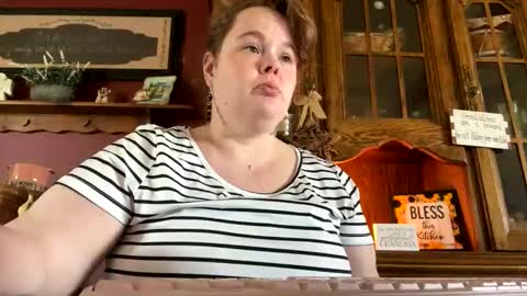 dahlia -kim online show from May 12, 6:25 pm