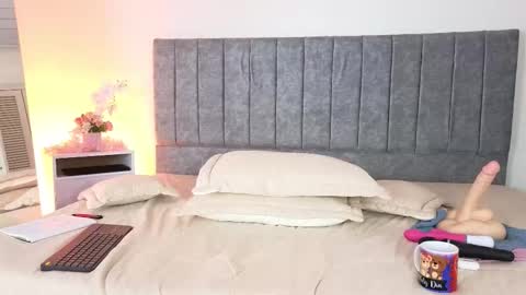 Rosse online show from March 15, 1:35 pm