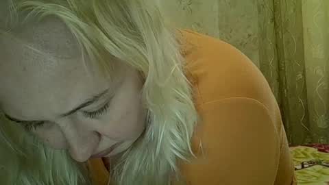 Curvy online show from May 2, 3:04 pm