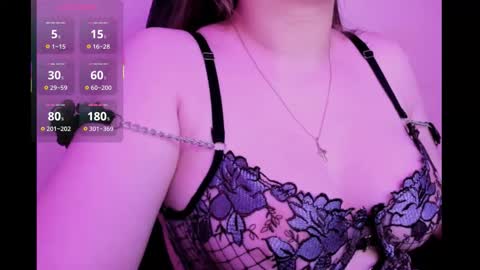 Snapshot of cute_becca_cb chatting on September 18, 9:35 pm Becca online show from September 18, 9:35 pm