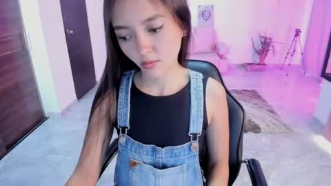 Bella Fox online show from July 1, 1:32 pm
