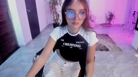 Bella Fox online show from August 6, 2:57 pm