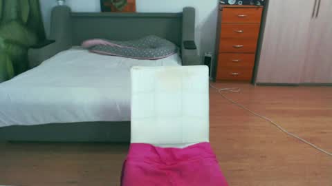 cute_jes online show from June 21, 3:49 pm