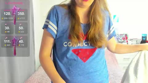 Snapshot of cute_kate0 chatting on October 1, 2:44 pm cute_kate0 online show from October 1, 2:44 pm