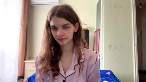 cute_kitte online show from October 3, 6:40 am