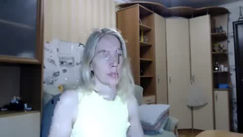 cute_lion_ online show from July 13, 7:58 pm