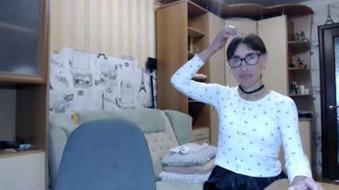 cute_lion_ online show from June 23, 12:14 pm