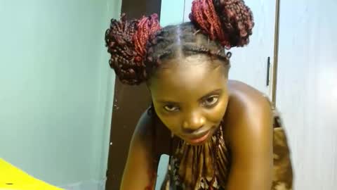 cute_lorna online show from April 26, 1:42 pm