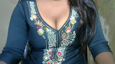 alia online show from May 10, 2:02 am