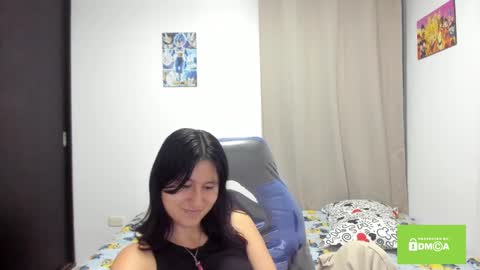 Snapshot of cute_rouss chatting on October 19, 5:20 am ROUSS online show from October 19, 5:20 am