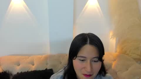 Snapshot of cute_rouss chatting on December 3, 2:56 am ROUSS online show from December 3, 2:56 am