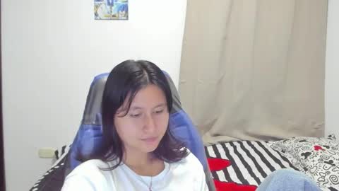 Snapshot of cute_rouss chatting on October 2, 3:55 am ROUSS online show from October 2, 3:55 am