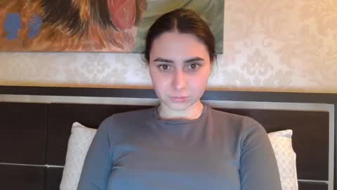 Snapshot of cute_strawberry_ chatting on February 22, 7:54 pm cute_strawberry_ online show from February 22, 7:54 pm