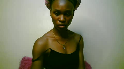cute_tasha online show from June 7, 4:25 pm