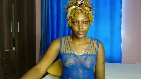 Snapshot of cutebuu chatting on October 28, 12:11 pm cutebuu online show from October 28, 12:11 pm