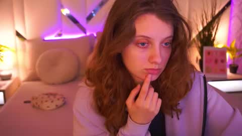 Foxy online show from March 6, 1:28 pm