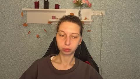 Elli online show from November 28, 5:43 am