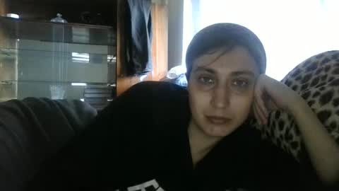cutekattie online show from June 15, 9:31 am