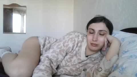 cutekattie online show from March 23, 9:15 am