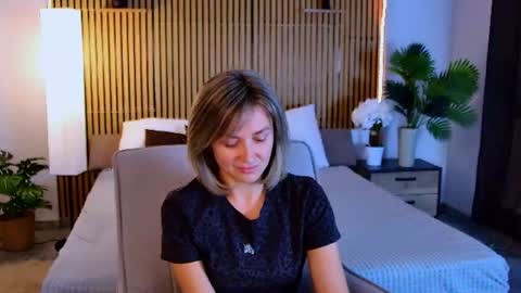 cutemirage online show from July 4, 2:46 pm