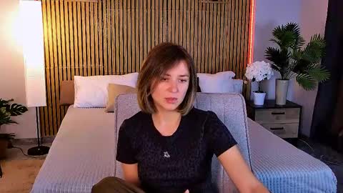 cutemirage online show from June 6, 2:56 pm