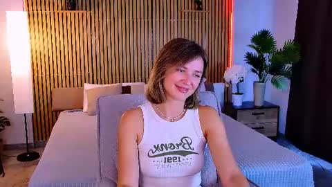 cutemirage online show from June 14, 2:39 pm