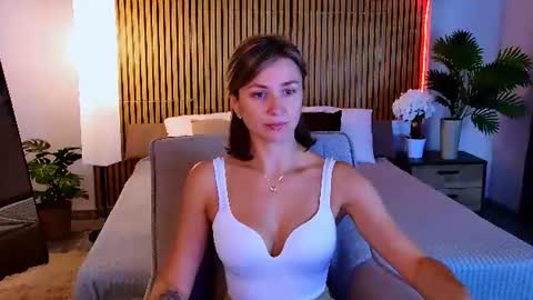 cutemirage online show from July 8, 2:52 pm
