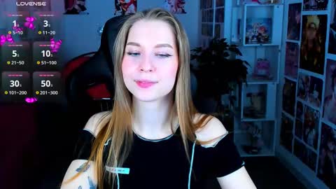Snapshot of cutemousee chatting on February 15, 11:39 am Rina online show from February 15, 11:39 am