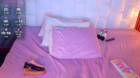 Snapshot of cutepetitee chatting on October 19, 11:07 pm cutepetitee online show from October 19, 11:07 pm