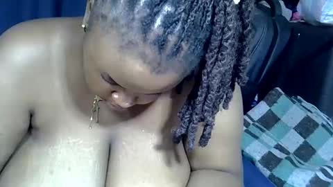 cutermilly online show from March 8, 6:23 pm