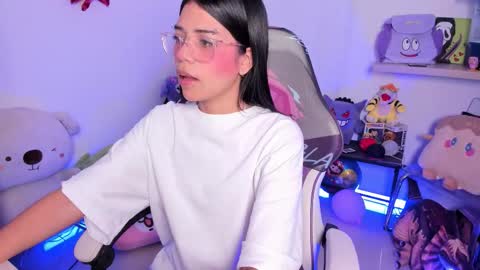 Snapshot of cutestephuwu chatting on October 18, 1:08 am  - independent model online show from October 18, 1:08 am