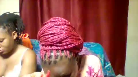 cutey_lunar online show from January 31, 7:18 pm