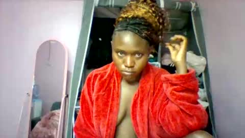 cutezola online show from November 9, 3:13 am