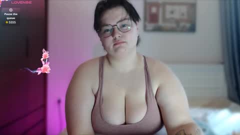 Sophie  Lilith online show from October 7, 7:24 am