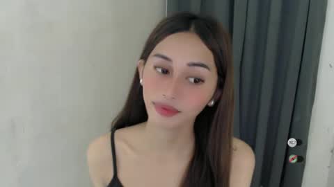 Snapshot of cutie_mitcha chatting on March 9, 1:35 am cutie_mitcha online show from March 9, 1:35 am