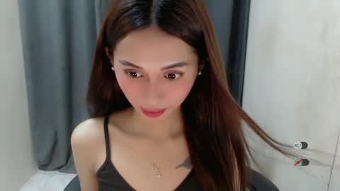 Snapshot of cutie_mitcha chatting on February 16, 12:21 pm cutie_mitcha online show from February 16, 12:21 pm